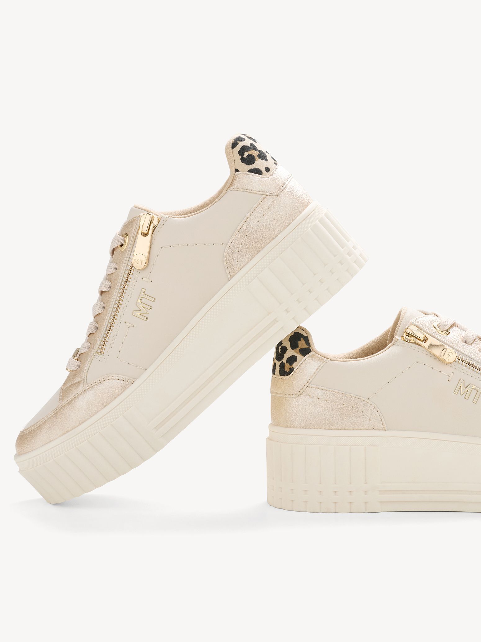 Sneaker 2-23728-46: Buy Sneakers with zip fastener from MARCO