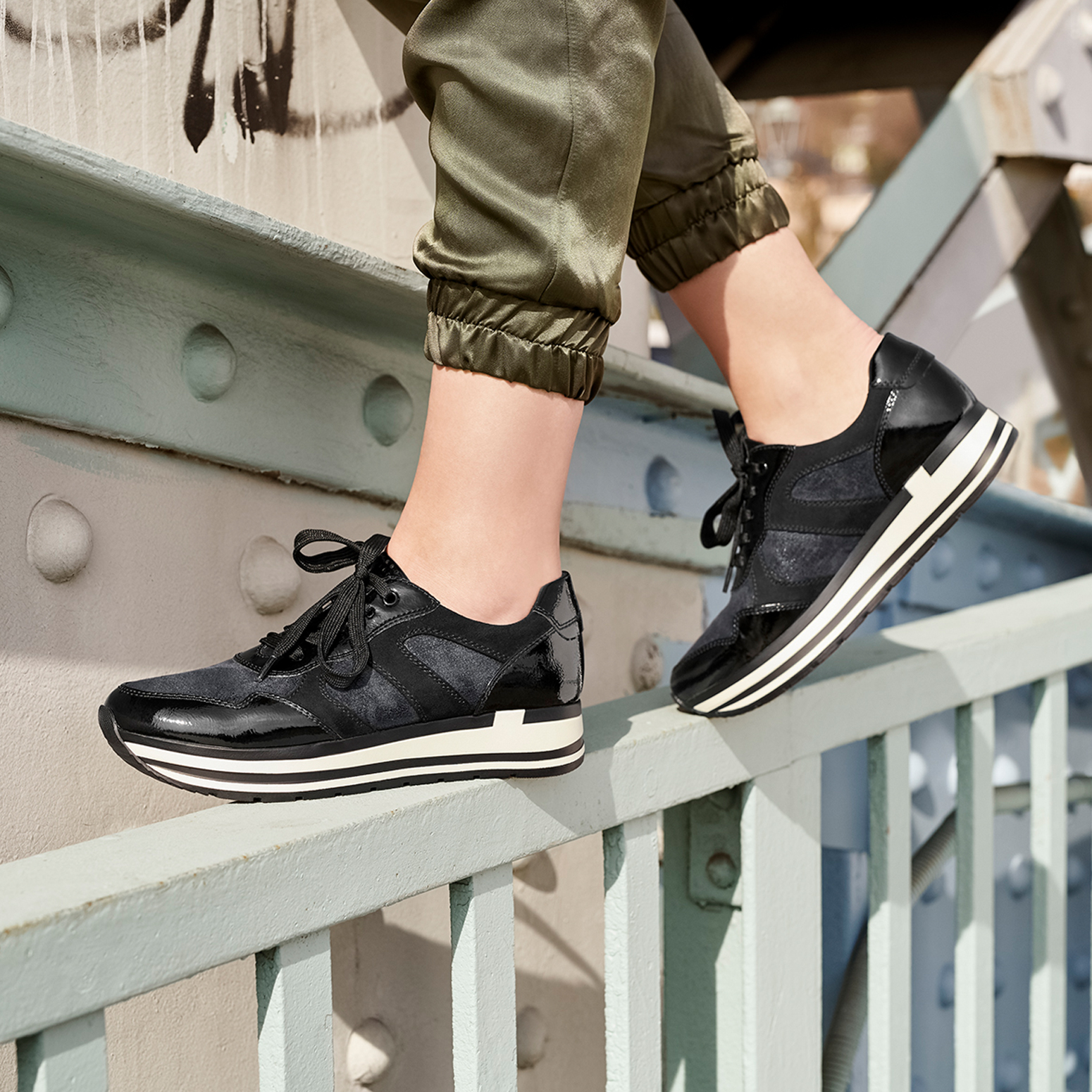 Sneaker - schwarz, BLACK COMB, hi-res
